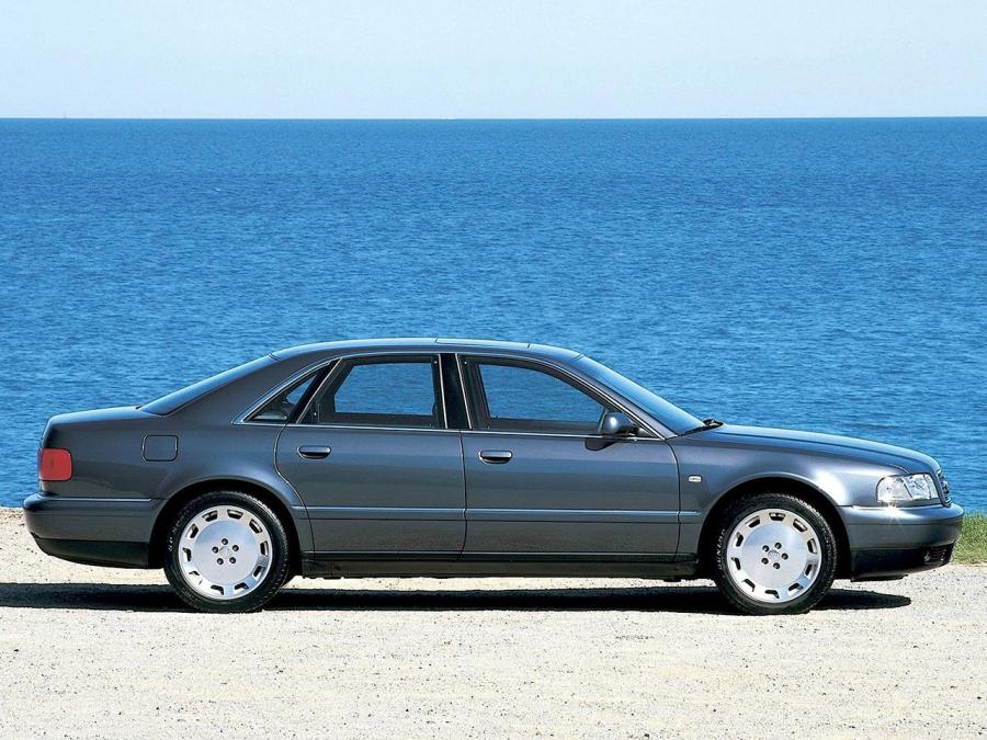  Audi A8 3.7 (D2) 1999 года  (фото 3 из 5)